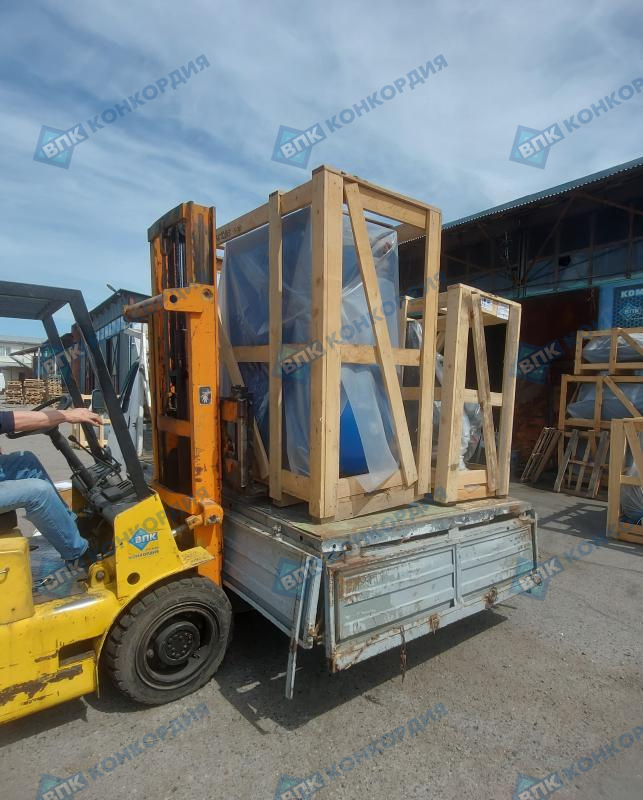 Отгрузка поршневого компрессора Remeza СБ4/Ф-500.LT100/16-7,5 и винтового компрессора Zammer SKTG11-15-500 в г. Краснодар Отгрузка поршневого компрессора Remeza СБ4/Ф-500.LT100/16-7,5 и винтового компрессора Zammer SKTG11-15-500 в г. Краснодар