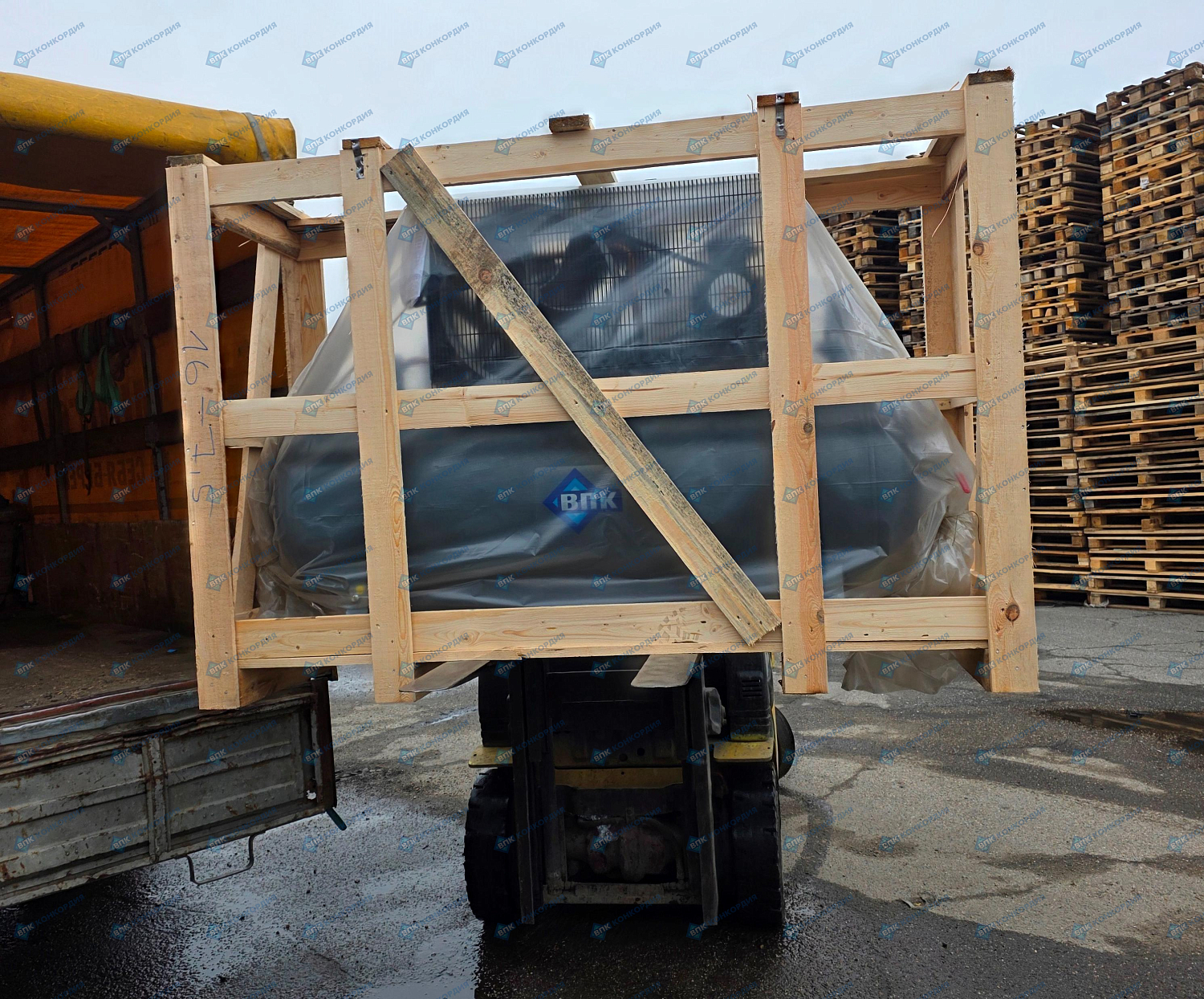 Отгрузка поршневого компрессора Remeza СБ4/Ф-500.LT100/16-7,5 и поршневых компрессоров Remeza СБ4/Ф-500.LB75 в г. Краснодар