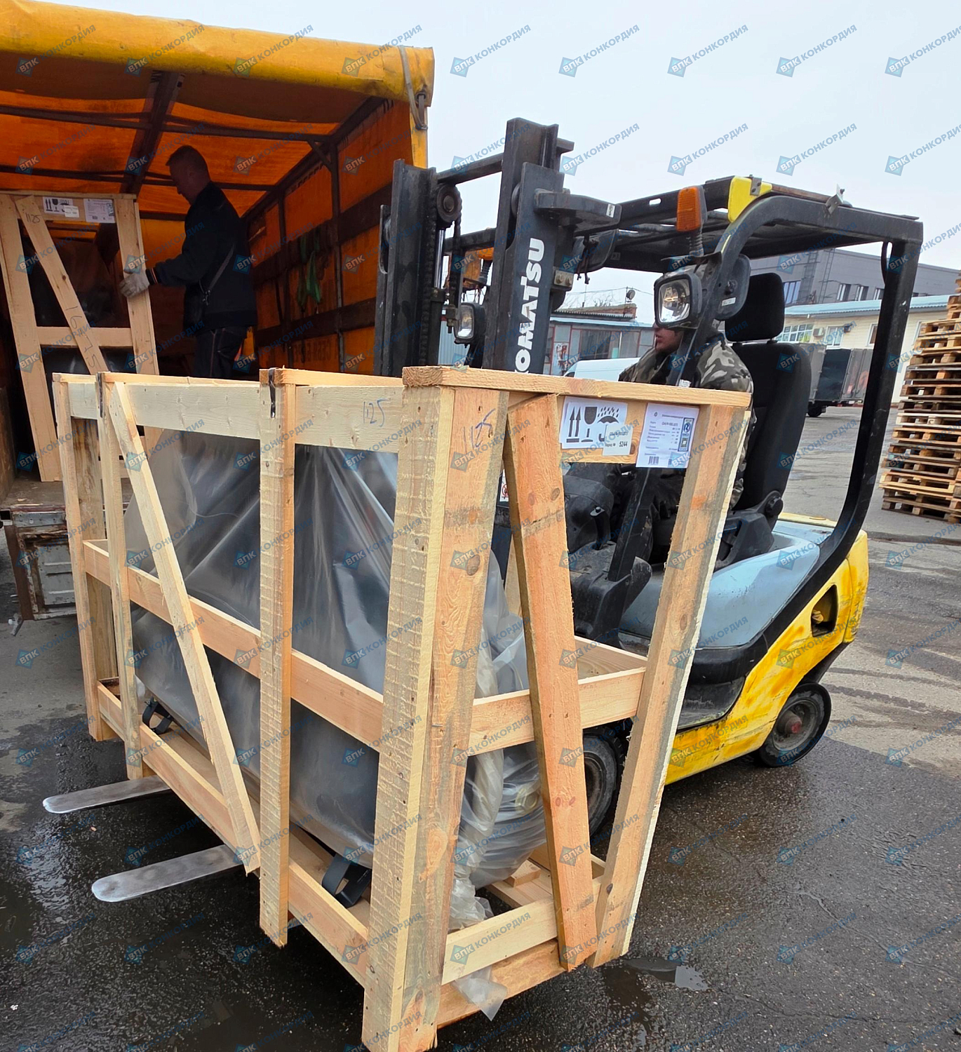 Отгрузка поршневого компрессора Remeza СБ4/Ф-500.LT100/16-7,5 и поршневых компрессоров Remeza СБ4/Ф-500.LB75 в г. Краснодар