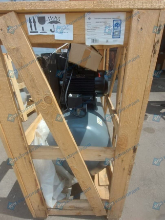 Поршневой компрессор Remeza СБ4/Ф-500.LT100/16-11 Поршневой компрессор Remeza СБ4/Ф-500.LT100/16-11 фото