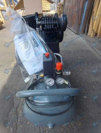 Поршневой компрессор Remeza СБ4/С-100.LB24A фото